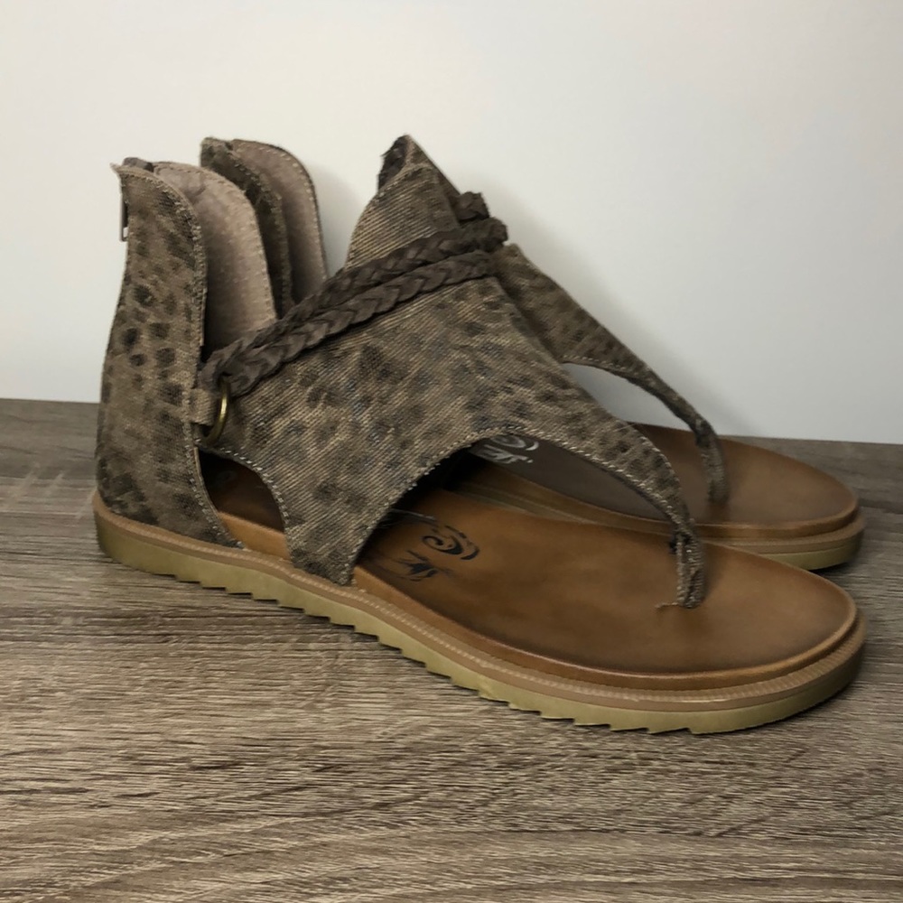 Very G Sariah Leopard Print Sandal